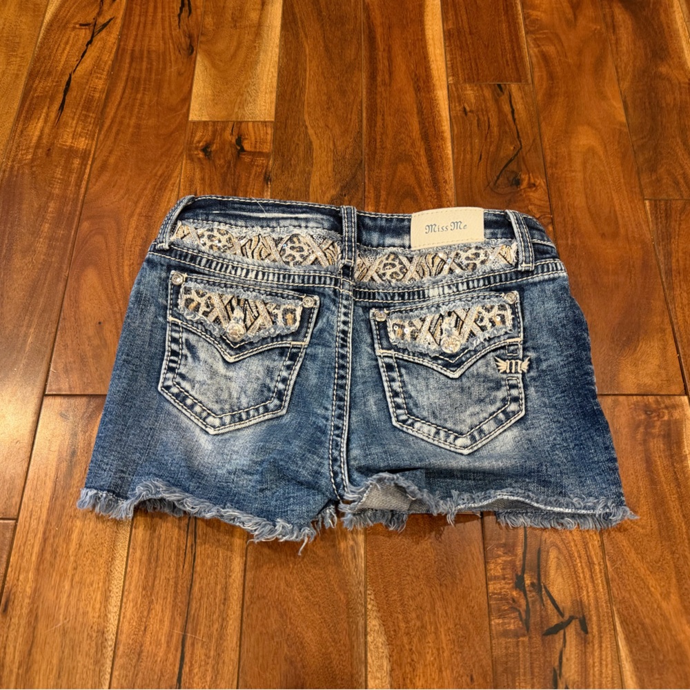 Miss Me Denim Blue girl Shorts size 14 adjustable waist cheetah print sequins - Picture 3 of 3